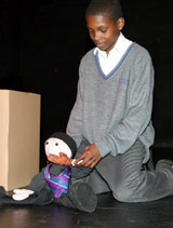 Unicorn Theatre puppetryPhotos © Lisa Barnard